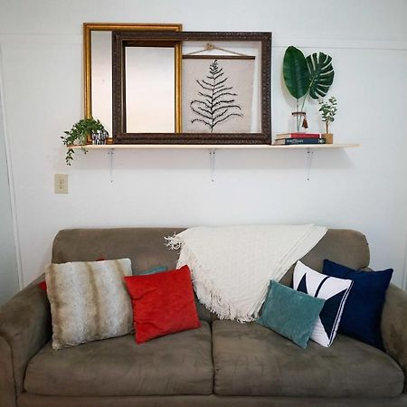 2 Bedroom Apartment Near Ndsu And Downtown Фарго Экстерьер фото